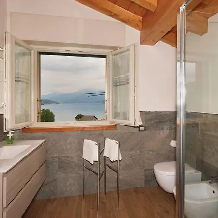 Two-bedroom In -co- Lezzeno