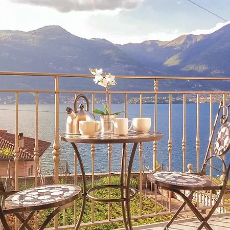 Two-bedroom In -co- Appartement Lezzeno