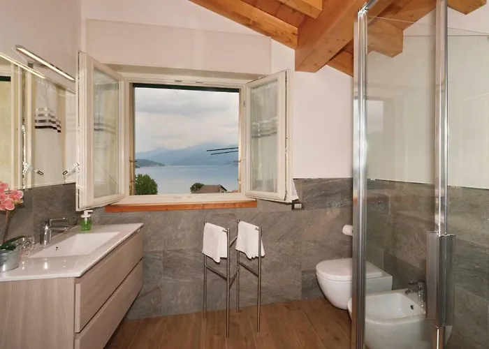 Pescau House לצנו